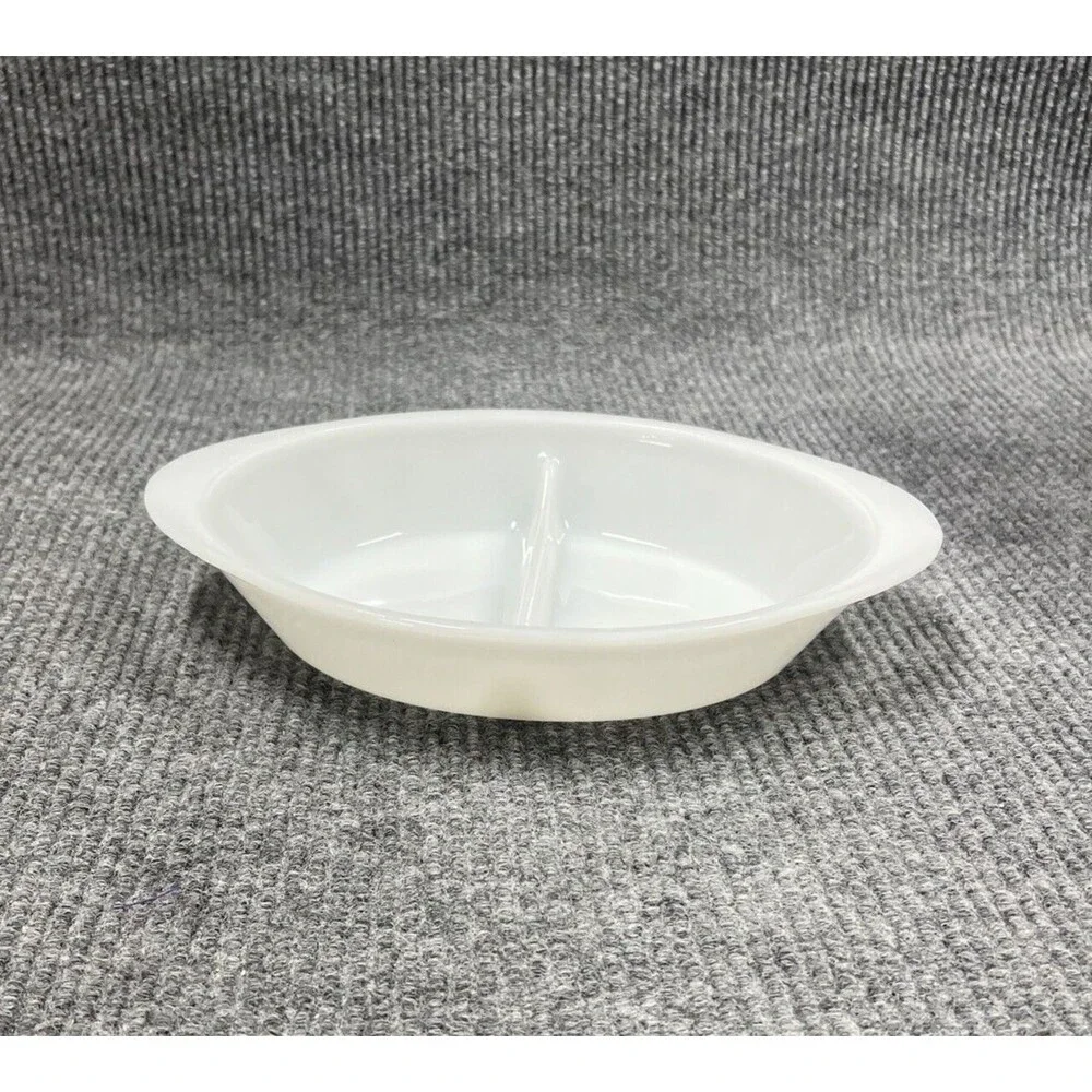 Vintage GLASBAKE Divided Dish Milk Glass Baking Casserole‎ J2352 USA Made 12x9